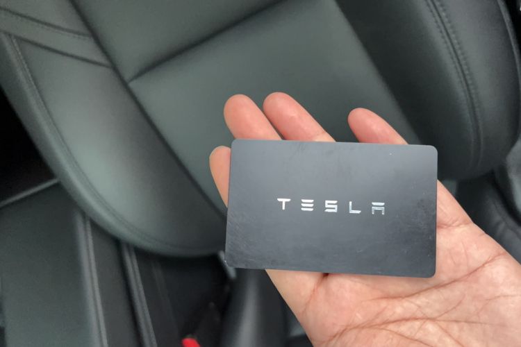 Used Tesla Model Y 2021 Long-Range All-Wheel-Drive Version Interior 1