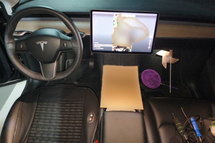 Used Tesla Model Y 2021 Long-Range All-Wheel-Drive Version 3D7 Interior 2