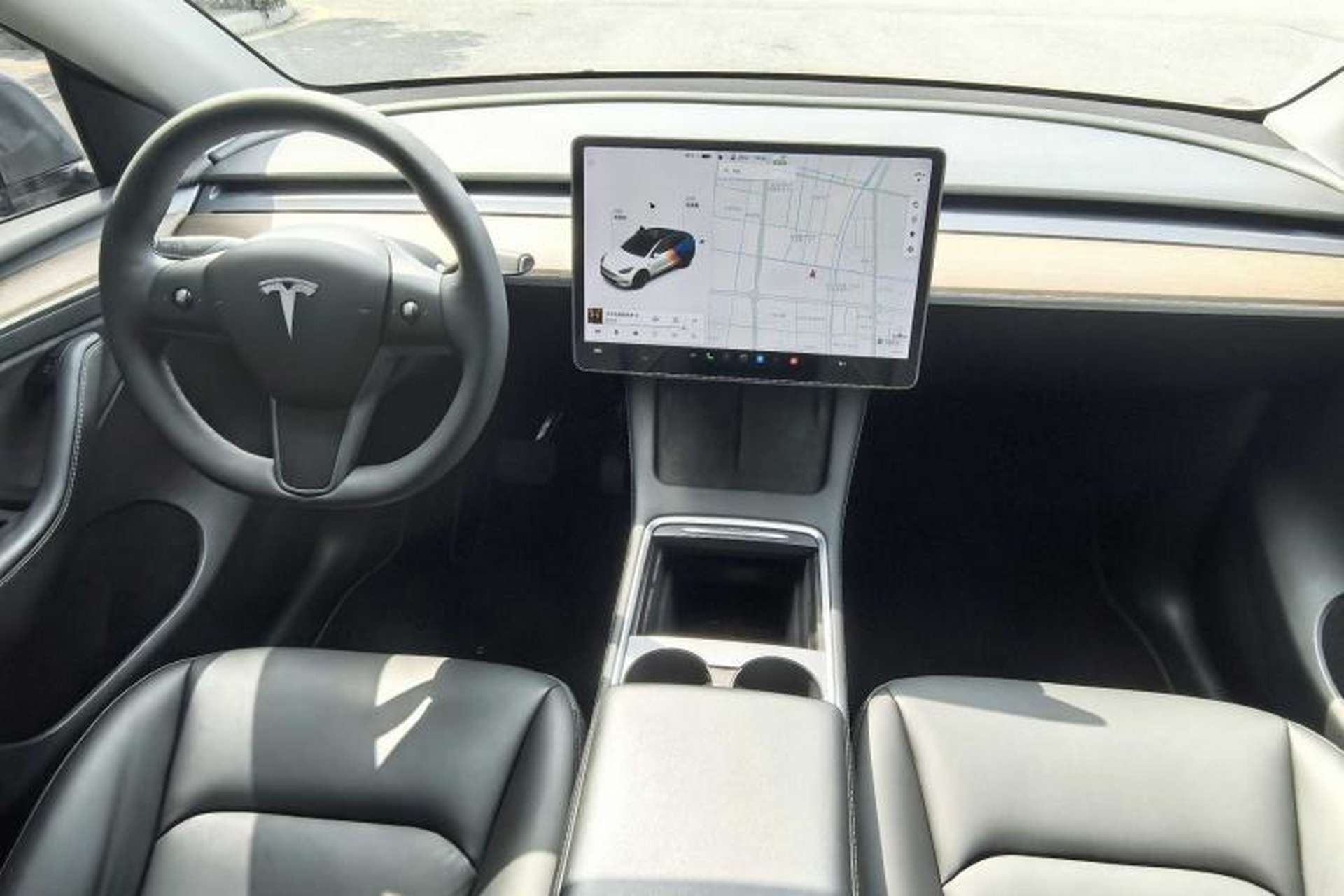 Used Tesla Model Y 2021 Standard Range Rear-Wheel Drive Version Interior 2