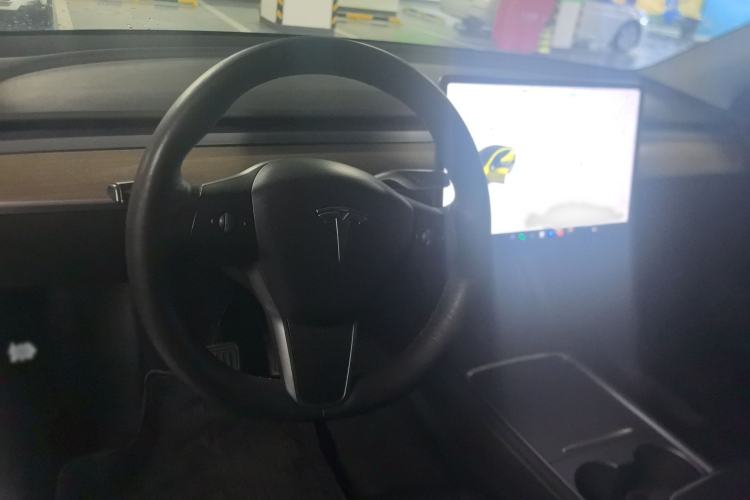 Used Tesla Model Y 2021 Standard Range Rear-Wheel Drive Version Interior 2
