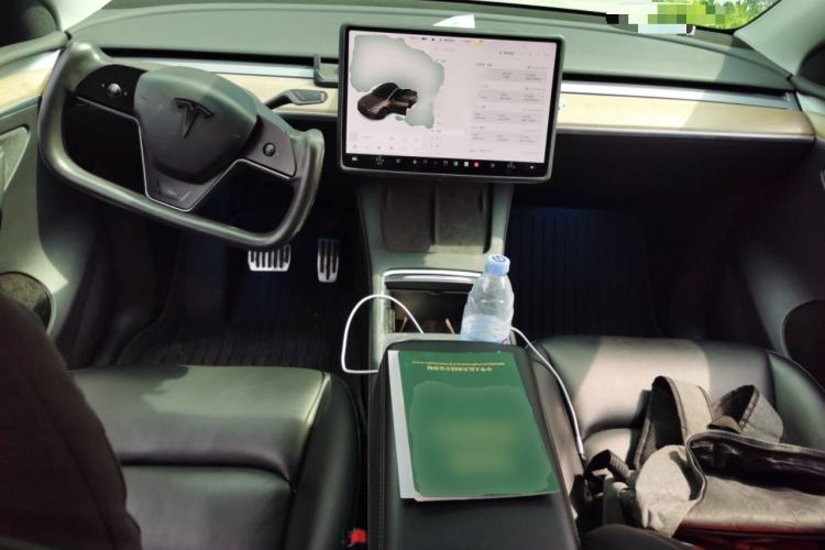 Used Tesla Model Y 2021 Standard Range Rear-Wheel Drive Version Interior 2