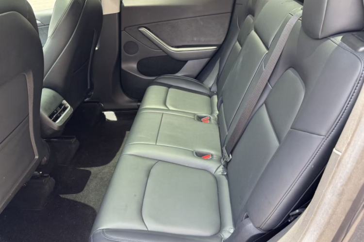 Used Tesla Model Y 2021 Performance High-Performance All-Wheel-Drive Version Interior 4