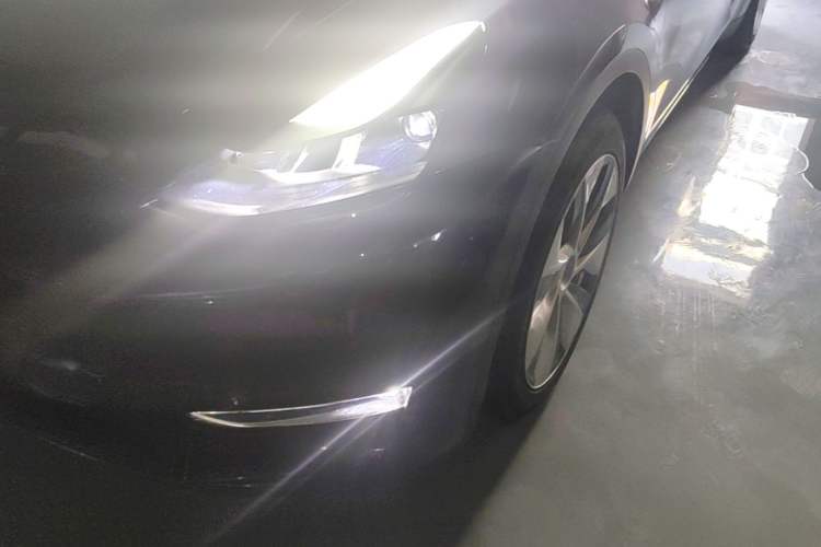 Used Tesla Model Y 2021 Standard Range Rear-Wheel Drive Version Left Front Headlight