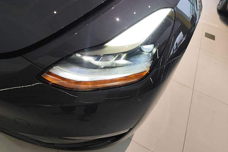 Used Tesla Model Y 2021 Long-Range All-Wheel-Drive Version 3D7 Left Front Headlight
