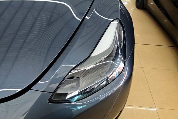 Used Tesla Model Y 2021 Long-Range All-Wheel-Drive Version Left Front Headlight