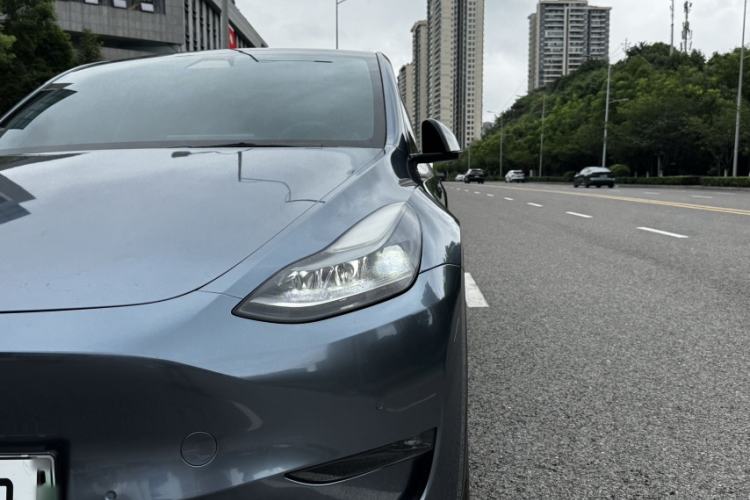 Used Tesla Model Y 2021 Long-Range All-Wheel-Drive Version Left Front Headlight