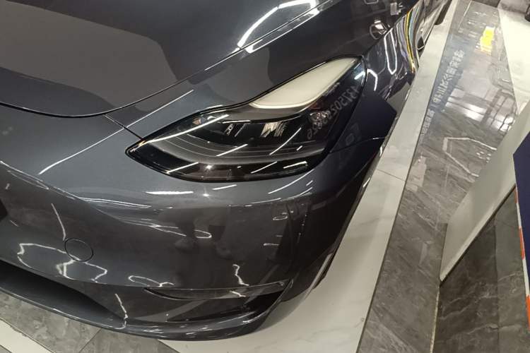 Used Tesla Model Y 2021 Long-Range All-Wheel-Drive Version Left Front Headlight