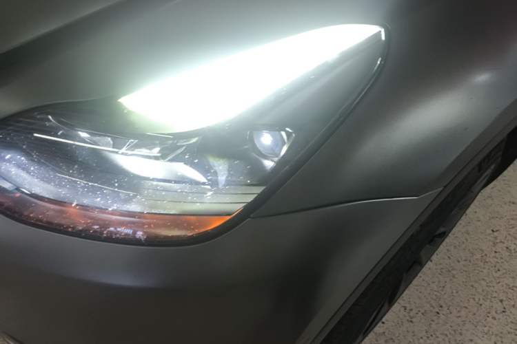 Used Tesla Model Y 2021 Standard Range Rear-Wheel Drive Version Left Front Headlight