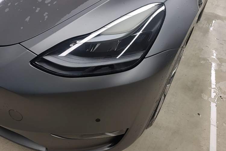 Used Tesla Model Y 2021 Standard Range Rear-Wheel Drive Version Left Front Headlight