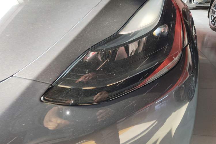 Used Tesla Model Y 2021 Long-Range All-Wheel-Drive Version Left Front Headlight