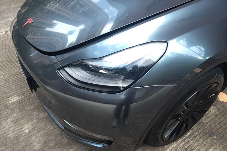 Used Tesla Model Y 2021 Standard Range Rear-Wheel Drive Version Left Front Headlight
