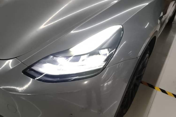 Used Tesla Model Y 2021 Standard Range Rear-Wheel Drive Version Left Front Headlight