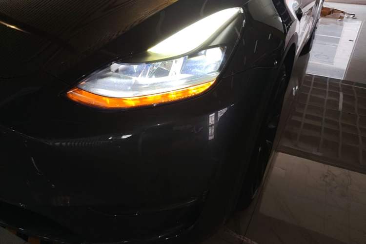 Used Tesla Model Y 2021 Long-Range All-Wheel-Drive Version 3D7 Left Front Headlight