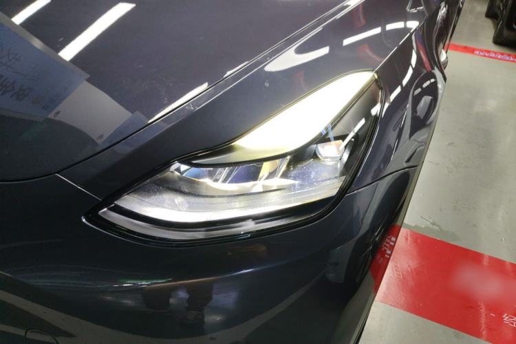 Used Tesla Model Y 2021 Standard Range Rear-Wheel Drive Version Left Front Headlight