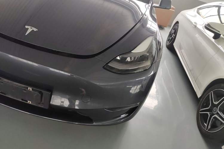 Used Tesla Model Y 2021 Long-Range All-Wheel-Drive Version Left Front Headlight