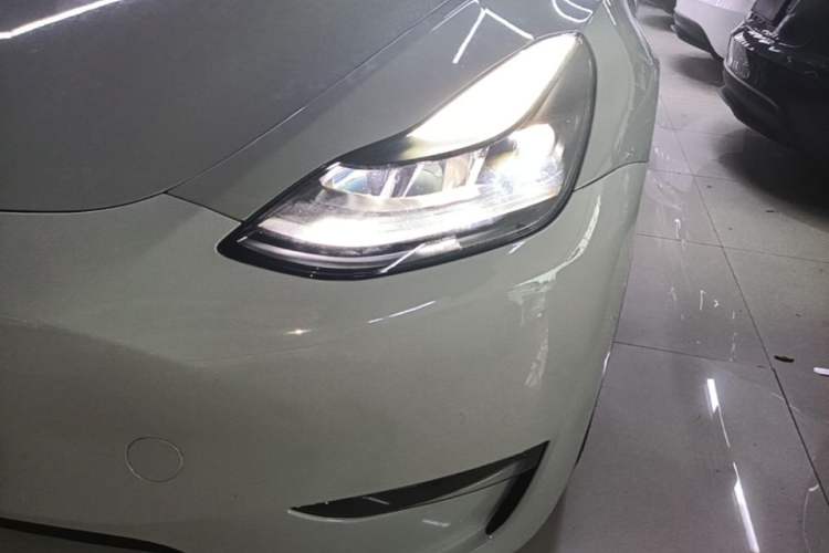 Used Tesla Model Y 2021 Standard Range Rear-Wheel Drive Version Left Front Headlight