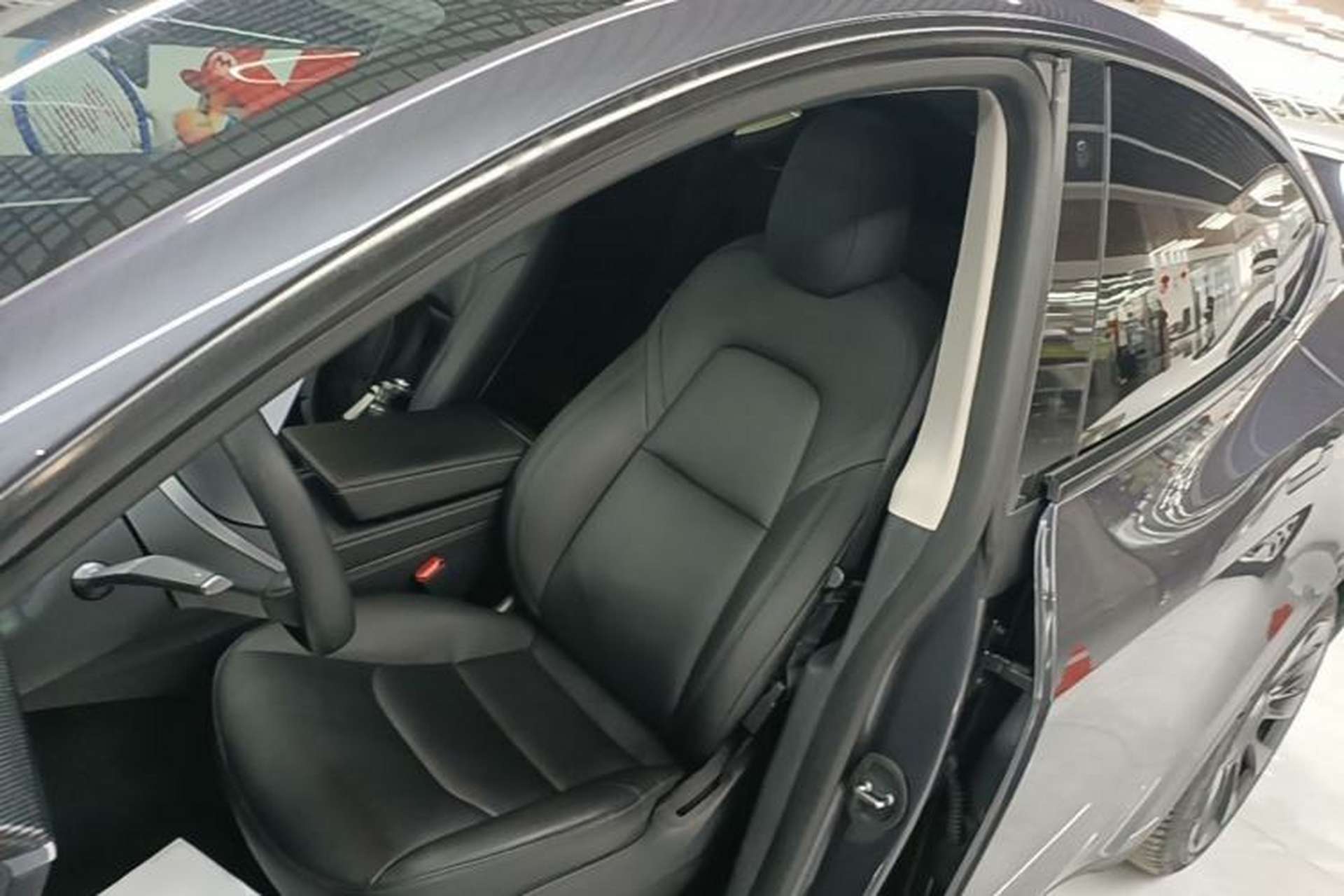 Used Tesla Model Y 2021 Long-Range All-Wheel-Drive Version Left Front Seat