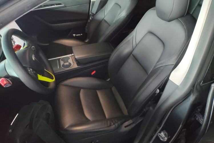 Used Tesla Model Y 2021 Standard Range Rear-Wheel Drive Version Left Front Seat