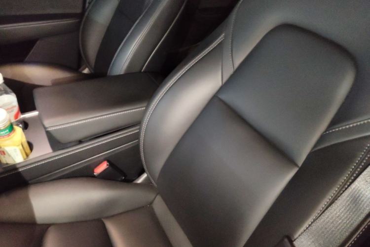 Used Tesla Model Y 2021 Standard Range Rear-Wheel Drive Version Left Front Seat