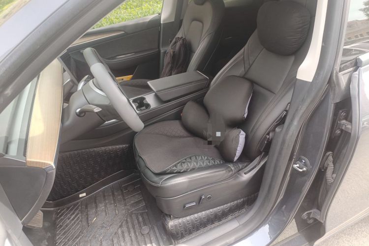 Used Tesla Model Y 2021 Long-Range All-Wheel-Drive Version Left Front Seat