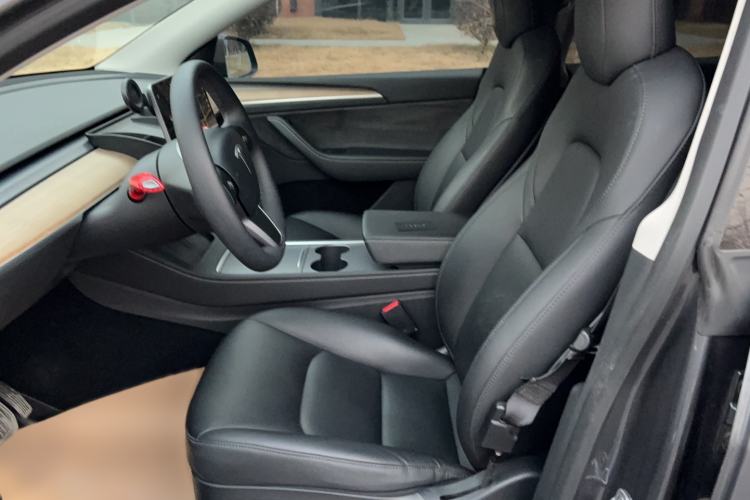Used Tesla Model Y 2021 Long-Range All-Wheel-Drive Version Left Front Seat