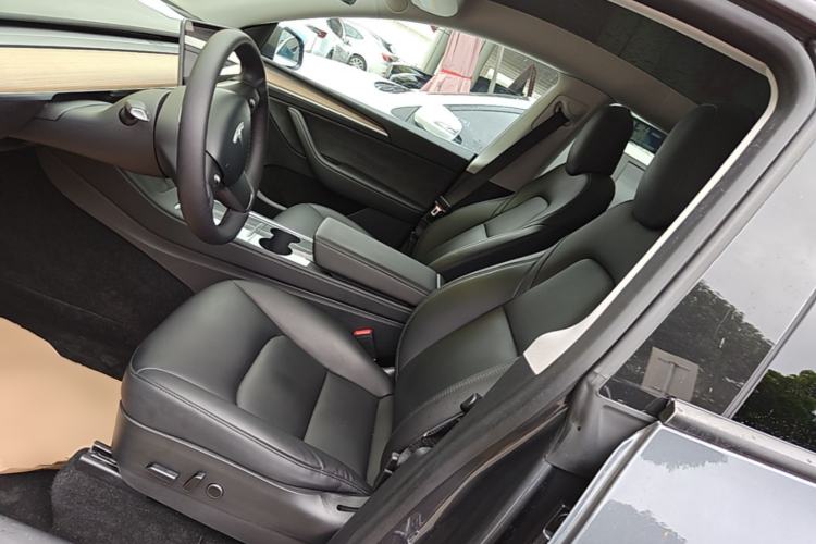 Used Tesla Model Y 2021 Long-Range All-Wheel-Drive Version 3D7 Left Front Seat