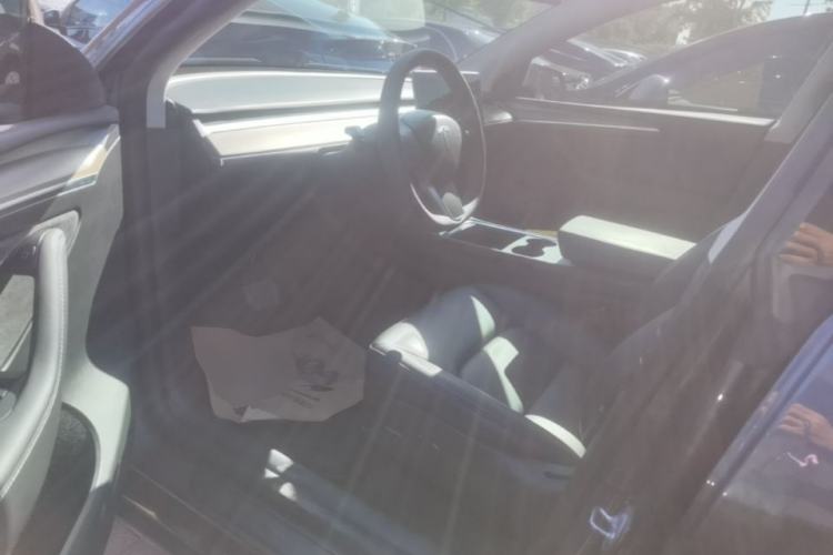 Used Tesla Model Y 2021 Long-Range All-Wheel-Drive Version Left Front Seat