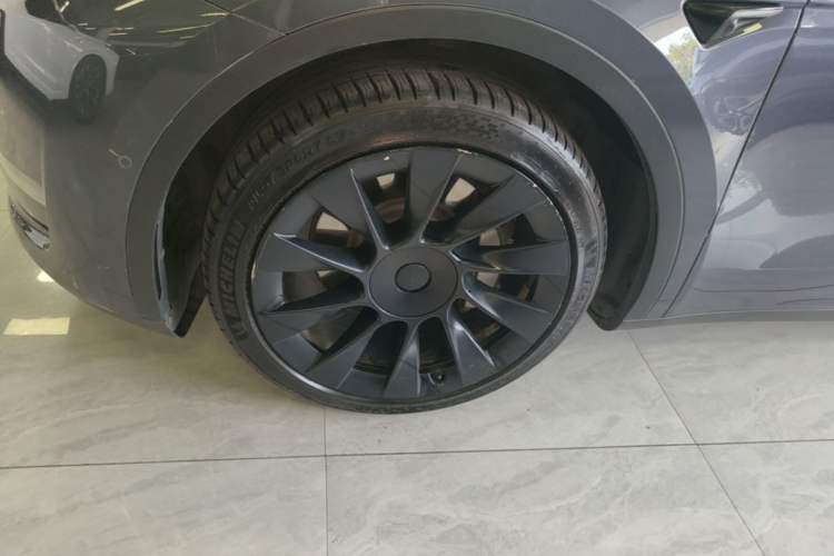 Used Tesla Model Y 2021 Revised Version 2 Long-Range All-Wheel-Drive Edition Left Front Wheel Hub