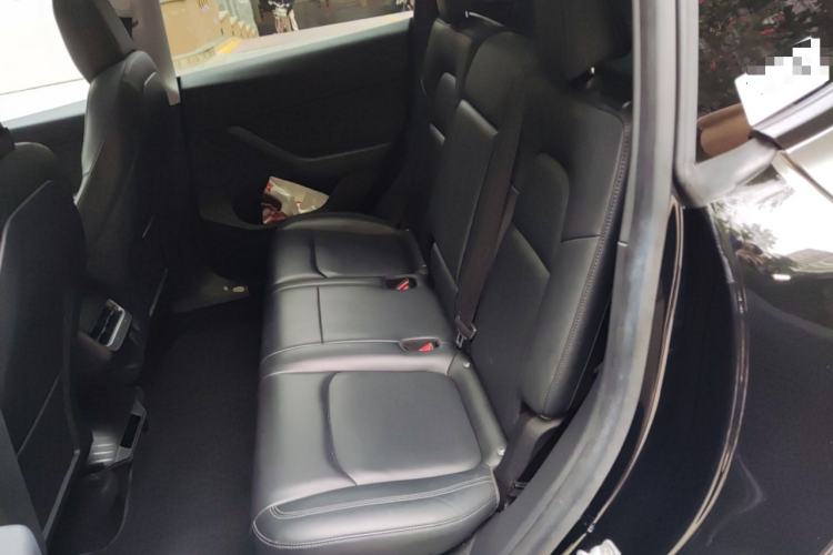 Used Tesla Model Y 2021 Long-Range All-Wheel-Drive Version 3D7 Left Rear Seat