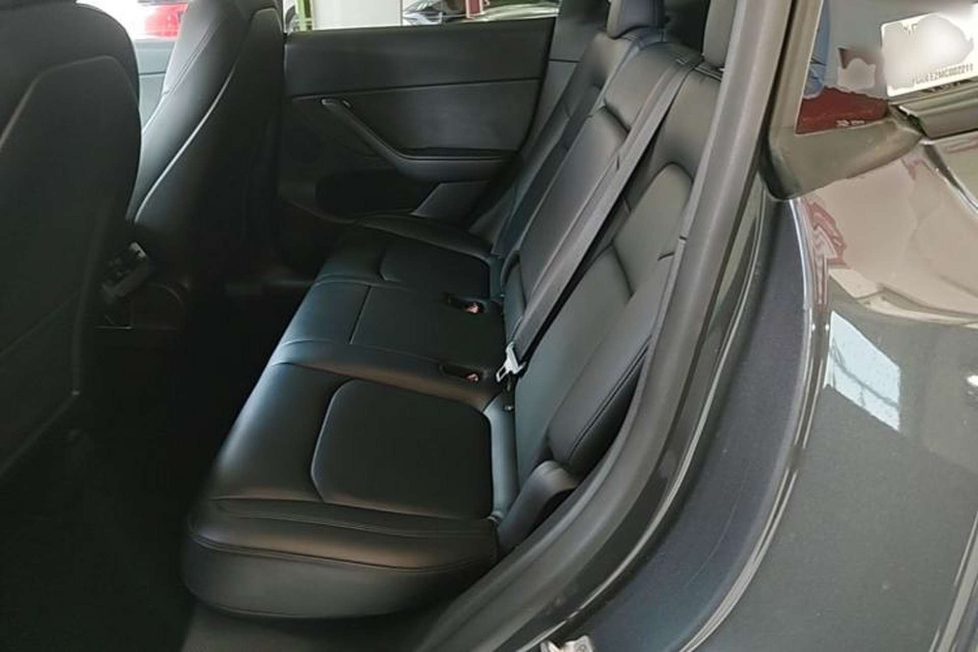 Used Tesla Model Y 2021 Long-Range All-Wheel-Drive Version Left Rear Seat