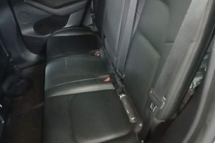 Used Tesla Model Y 2021 Standard Range Rear-Wheel Drive Version Left Rear Seat