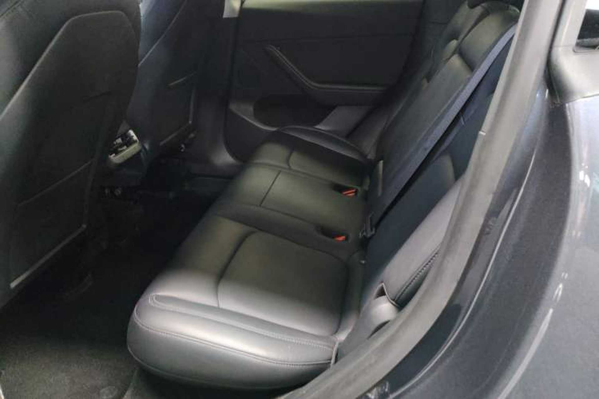 Used Tesla Model Y 2021 Standard Range Rear-Wheel Drive Version Left Rear Seat