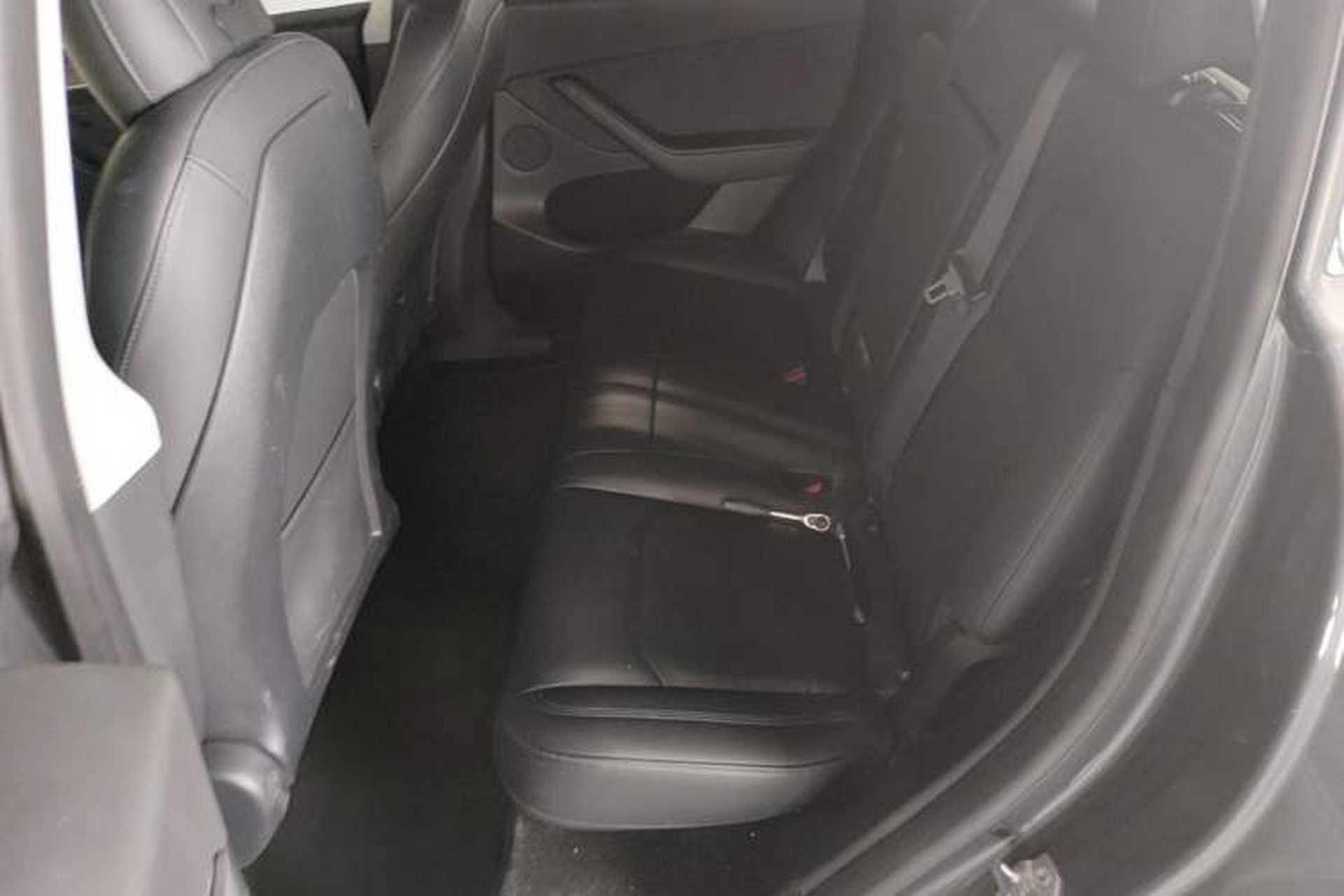 Used Tesla Model Y 2021 Long-Range All-Wheel-Drive Version Left Rear Seat