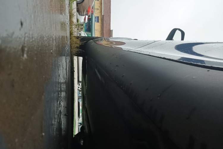 Used Tesla Model Y 2021 Long-Range All-Wheel-Drive Version 3D7 Left Side Sill