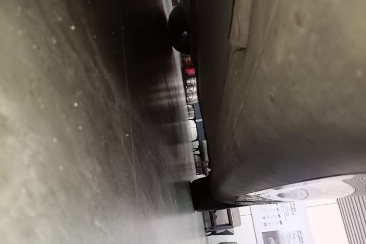 Used Tesla Model Y 2021 Long-Range All-Wheel-Drive Version Left Side Sill