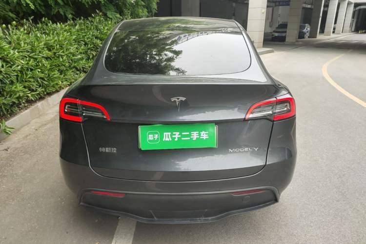 Used Tesla Model Y 2021 Long-Range All-Wheel-Drive Version Rear