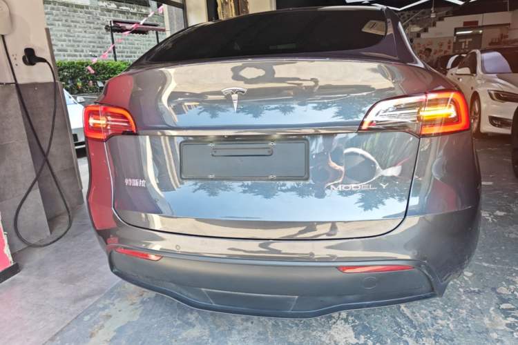 Used Tesla Model Y 2021 Long-Range All-Wheel-Drive Version 3D7 Rear