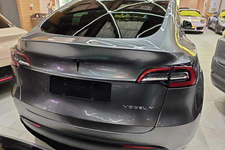 Used Tesla Model Y 2021 Long-Range All-Wheel-Drive Version Rear