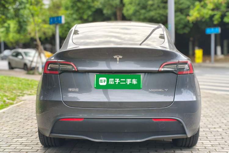 Used Tesla Model Y 2021 Long-Range All-Wheel-Drive Version Rear