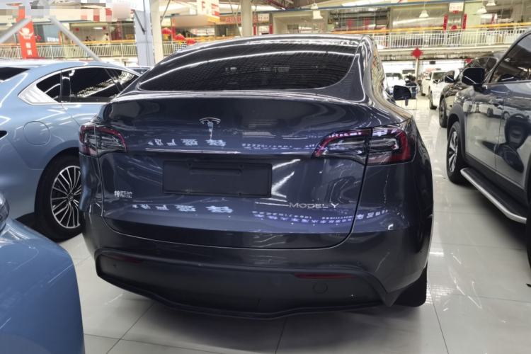 Used Tesla Model Y 2021 Long-Range All-Wheel-Drive Version Rear