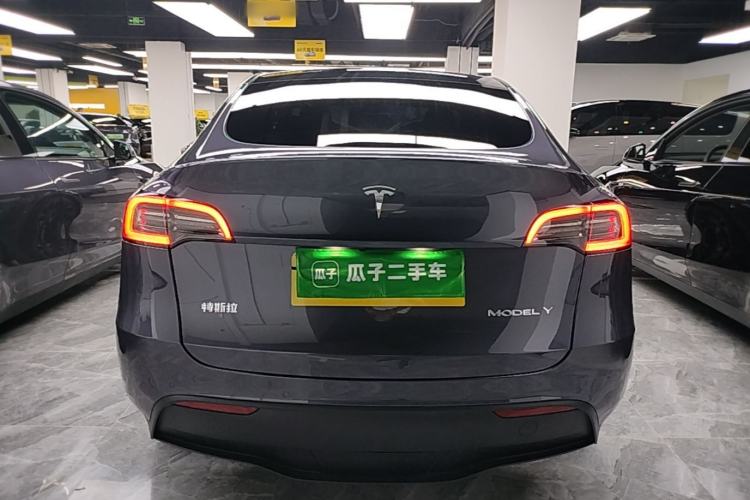 Used Tesla Model Y 2021 Long-Range All-Wheel-Drive Version Rear