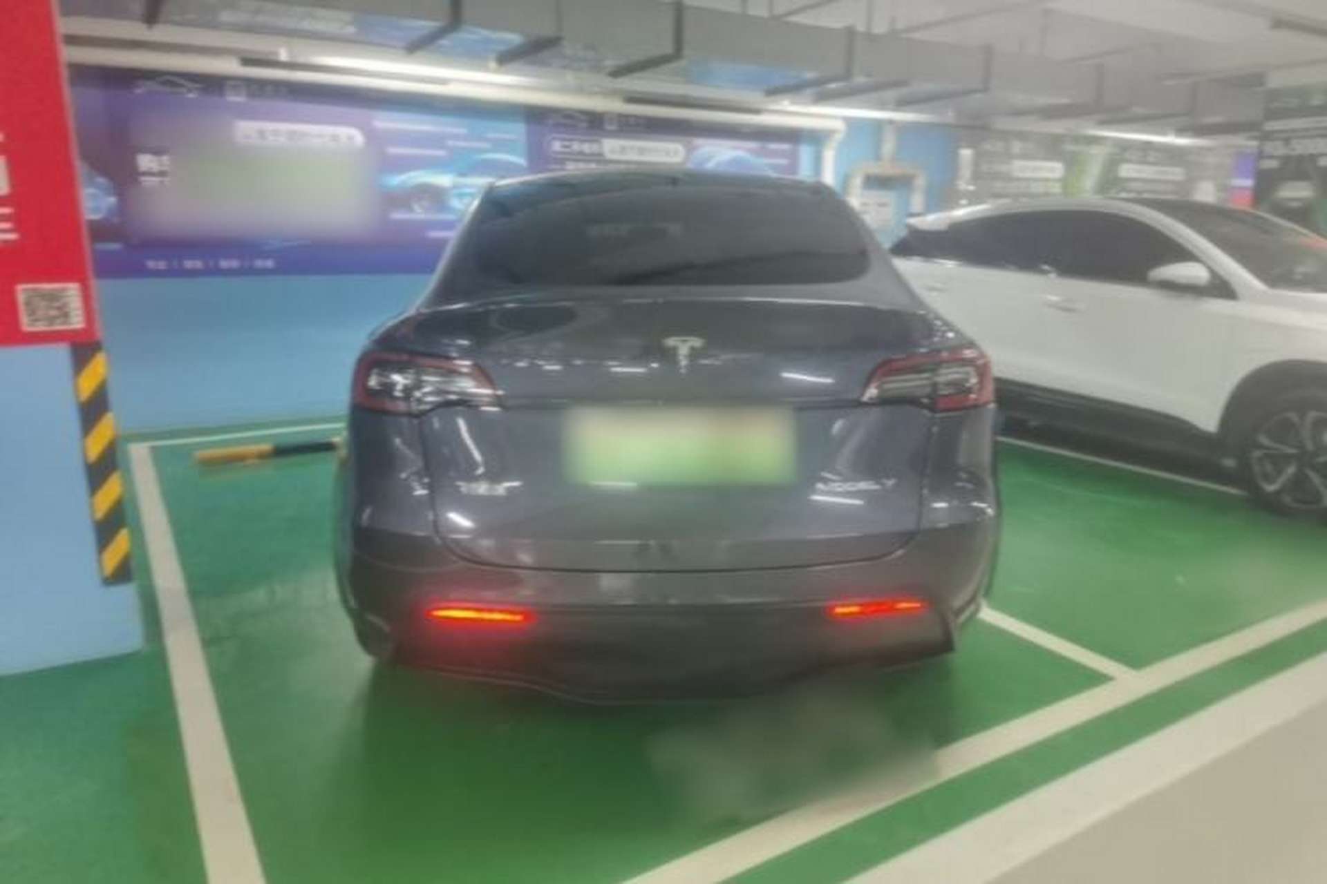 Used Tesla Model Y 2021 Long-Range All-Wheel-Drive Version Rear