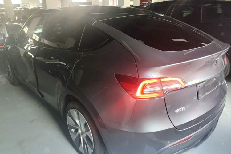 Used Tesla Model Y 2021 Standard Range Rear-Wheel Drive Version Rear Left 45 Deg