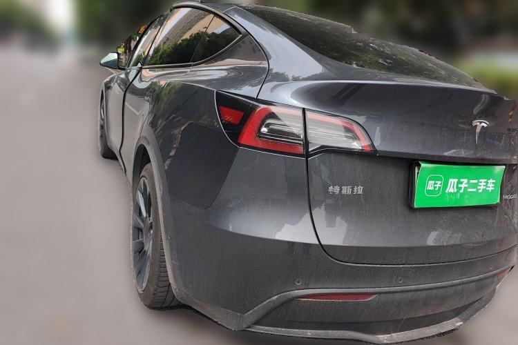 Used Tesla Model Y 2021 Long-Range All-Wheel-Drive Version Rear Left 45 Deg