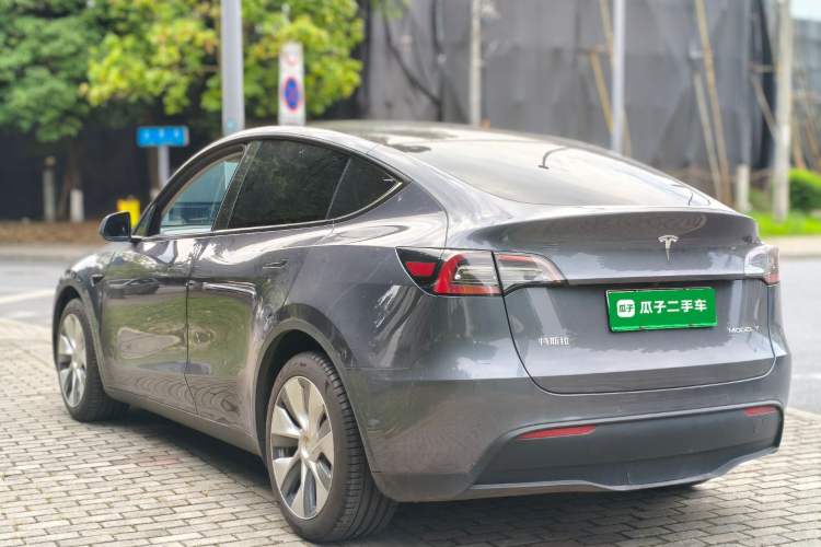 Used Tesla Model Y 2021 Long-Range All-Wheel-Drive Version Rear Left 45 Deg