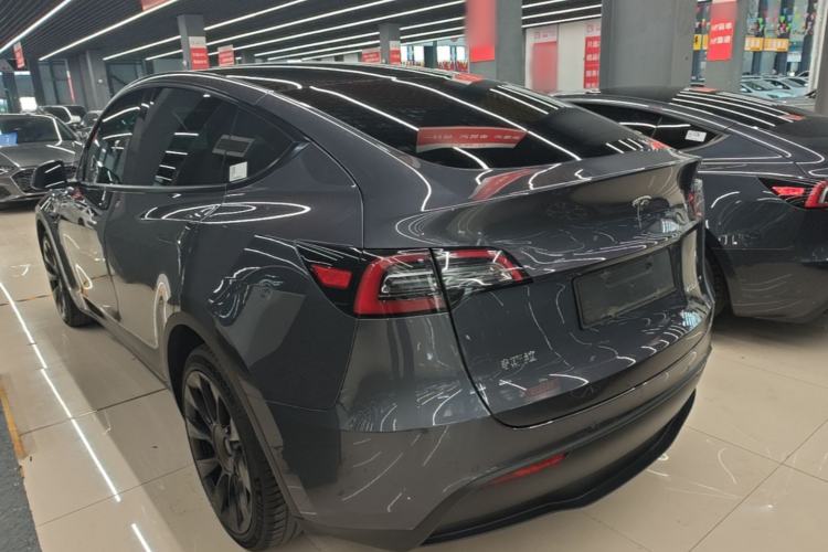 Used Tesla Model Y 2021 Long-Range All-Wheel-Drive Version Rear Left 45 Deg
