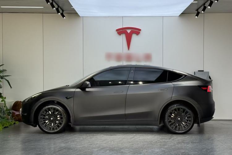 Used Tesla Model Y 2021 Long-Range All-Wheel-Drive Version 3D7 Rear Left 45 Deg