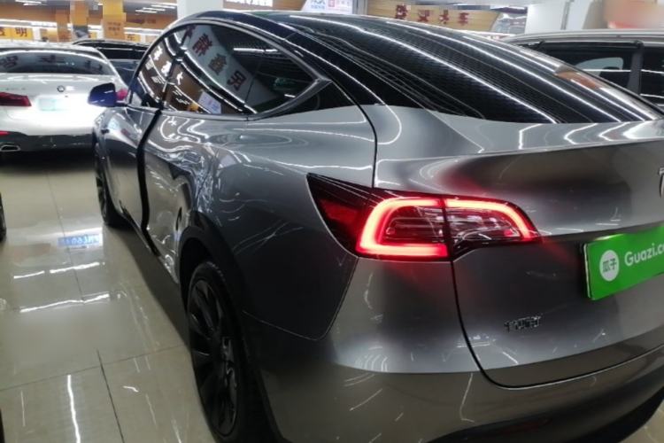 Used Tesla Model Y 2021 Long-Range All-Wheel-Drive Version 3D7 Rear Left 45 Deg