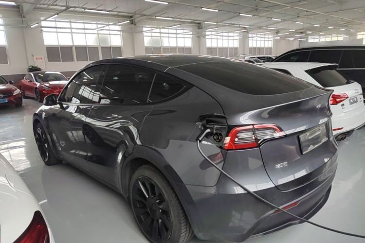 Used Tesla Model Y 2021 Long-Range All-Wheel-Drive Version Rear Left 45 Deg