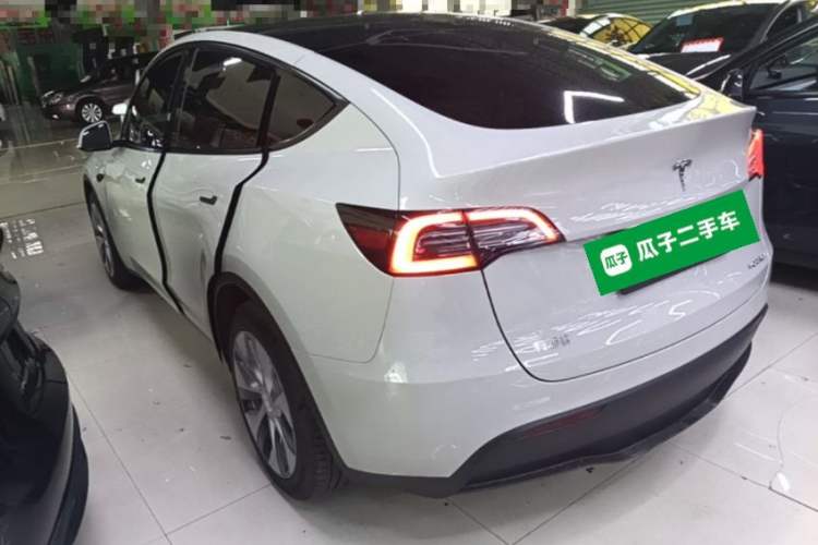 Used Tesla Model Y 2021 Standard Range Rear-Wheel Drive Version Rear Left 45 Deg
